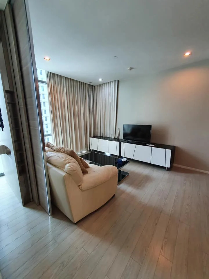 Property photos for The Room Sukhumvit 21
