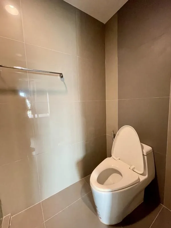 Property photos for The Crest Sukhumvit 34