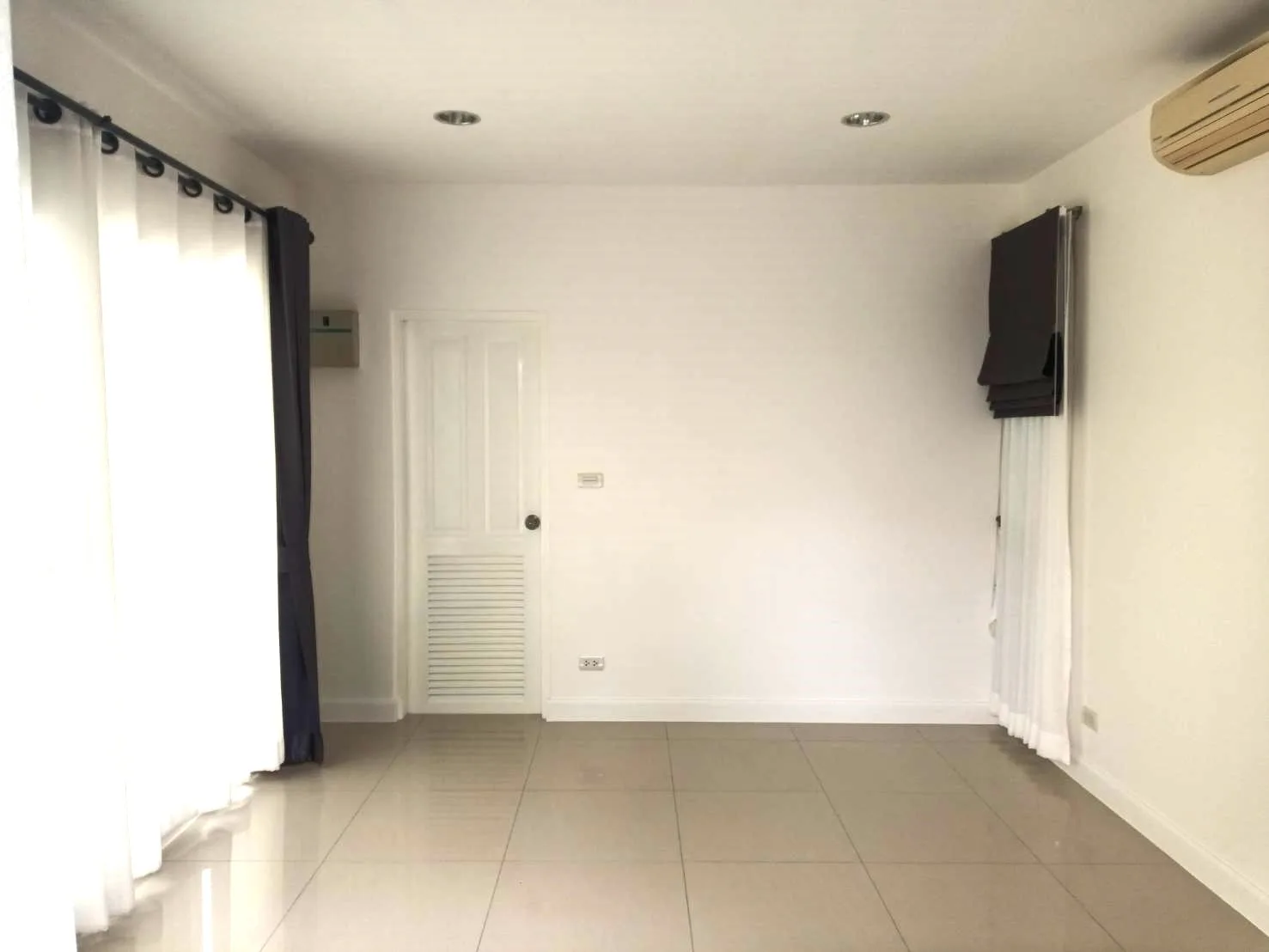 Property photos for Bangkok Boulevard Rama 5