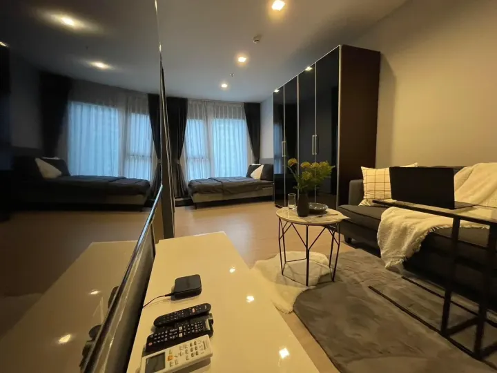 Property photos for Life Asoke Hype