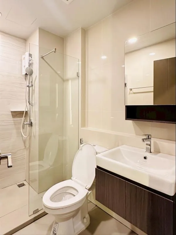 Property photos for Aspire Onnut Station
