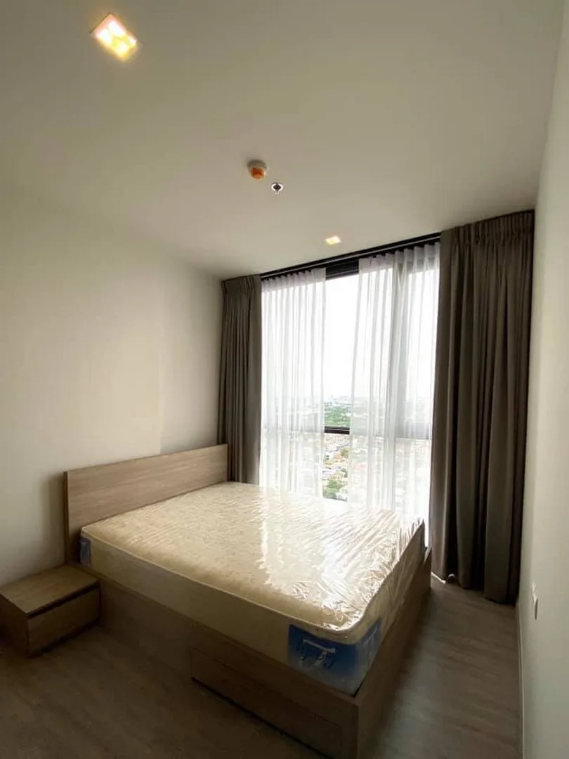 Property photos for The Line Wongsawang