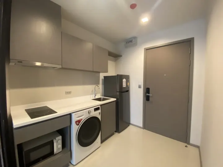 Property photos for Life Asoke Hype