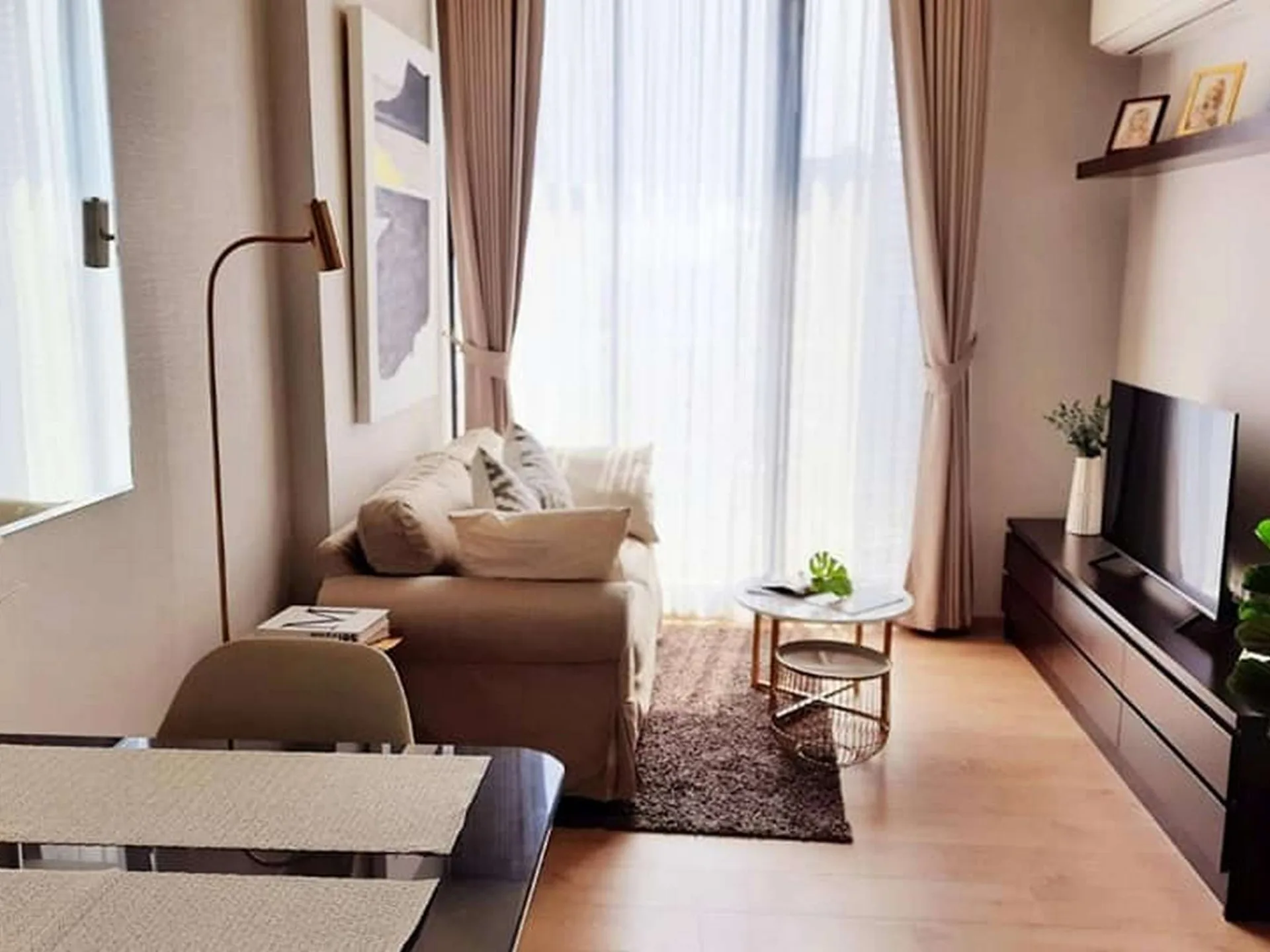 Property photos for Noble Recole