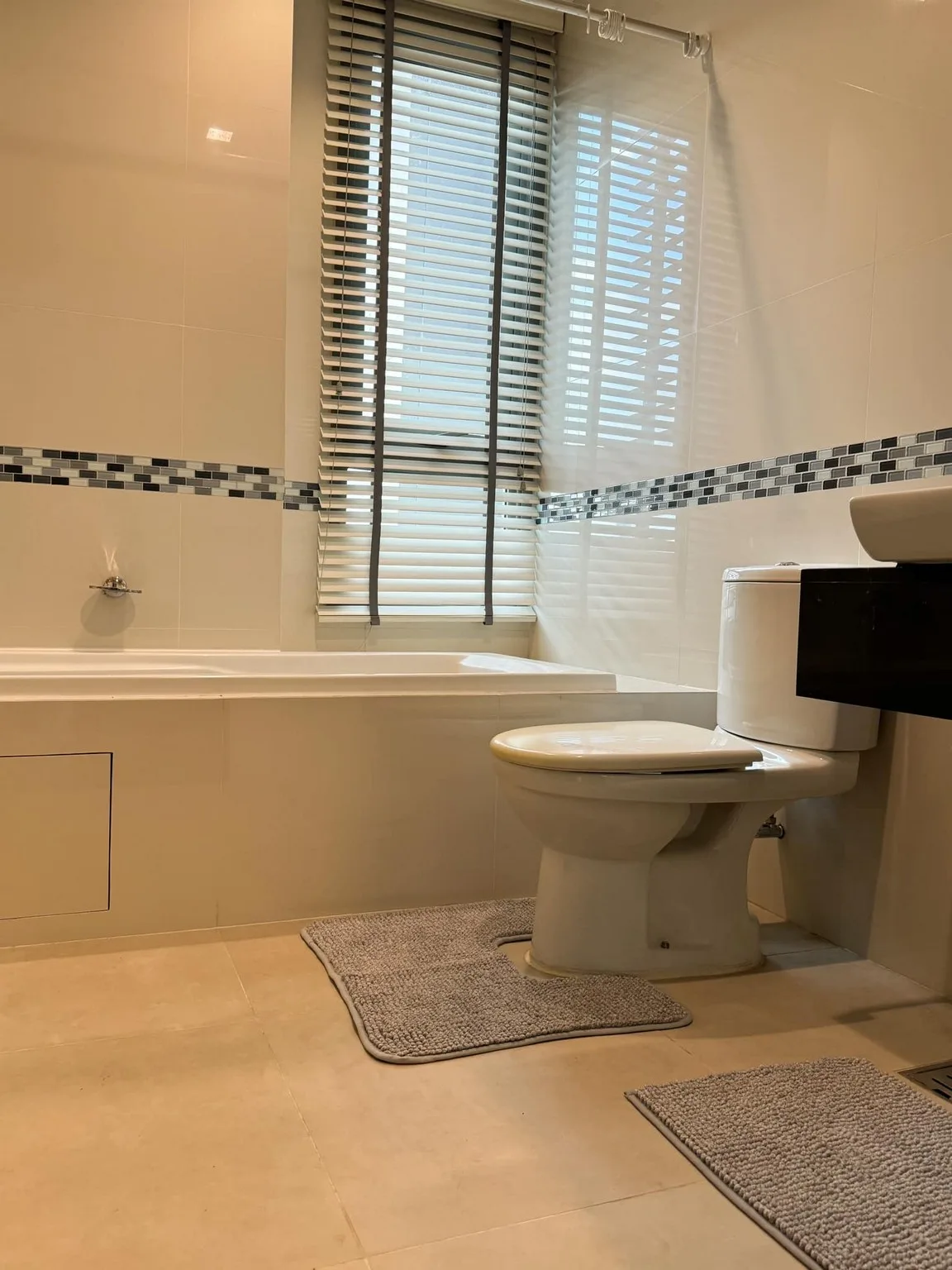 Property photos for Ideo Q Phayathai