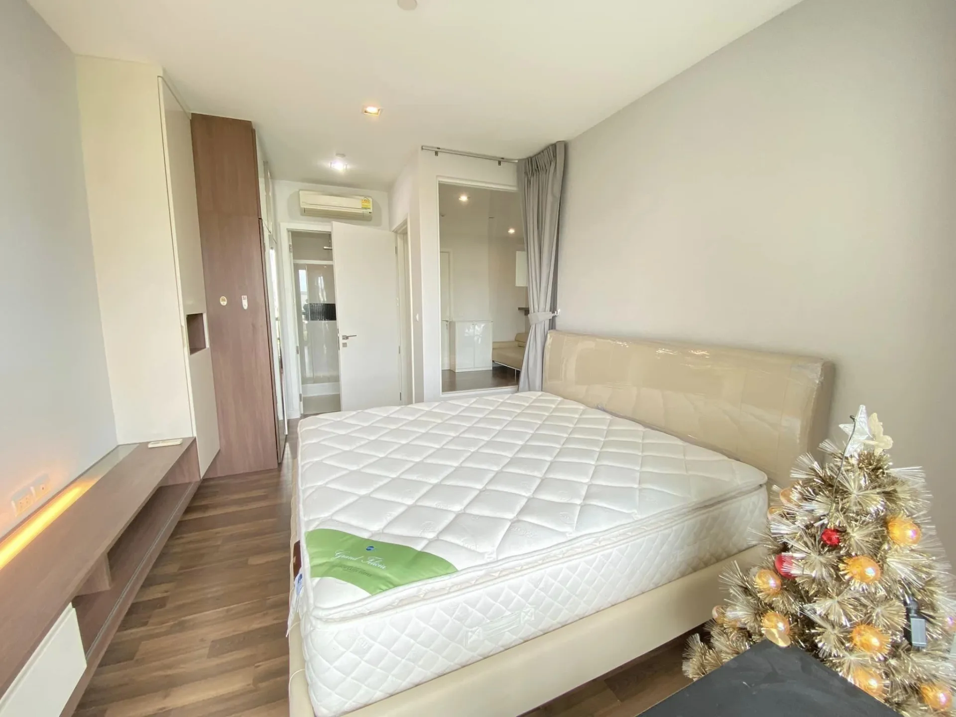 Property photos for The Room Sukhumvit 62