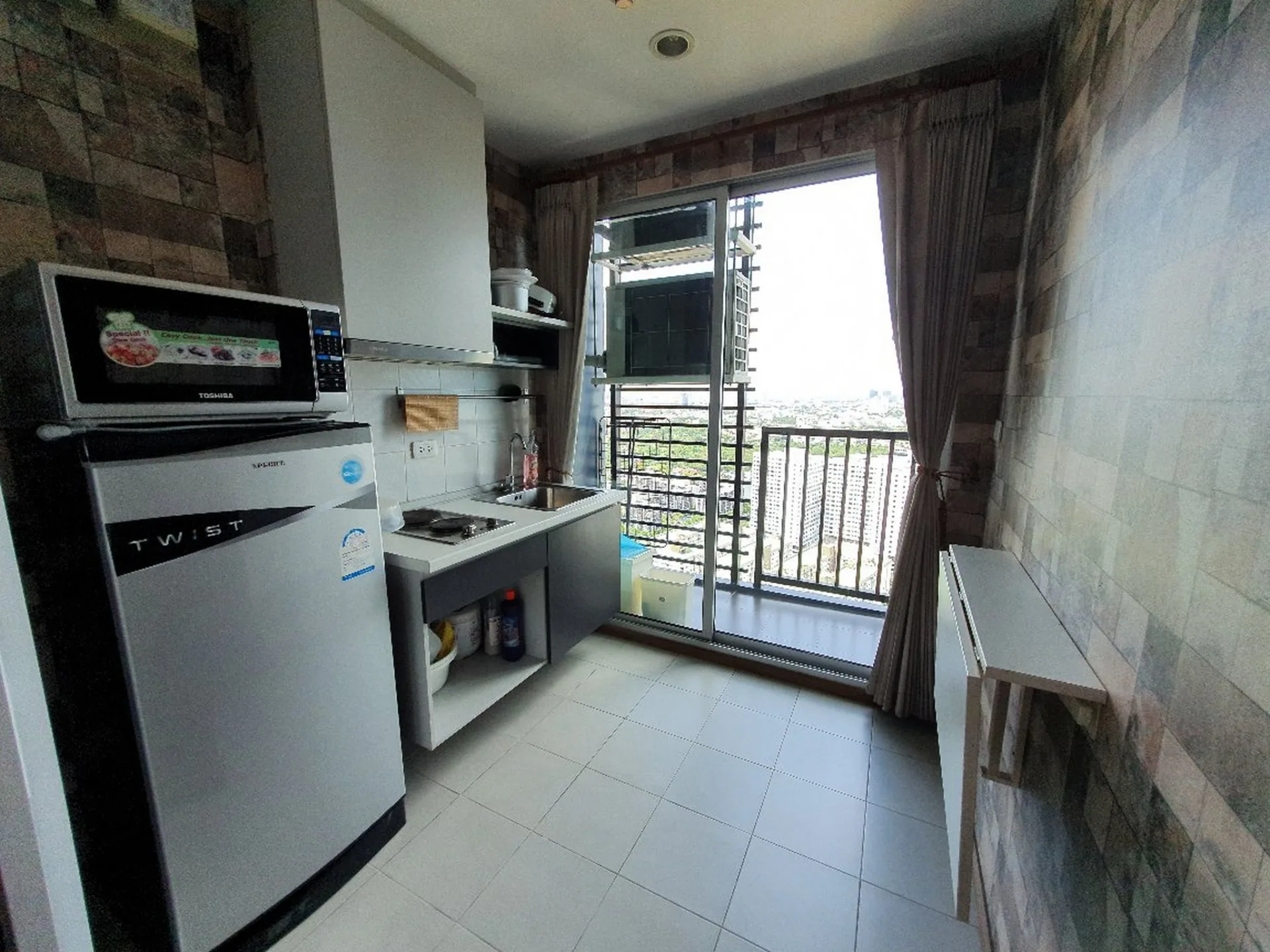 Property photos for The Base Sukhumvit 77