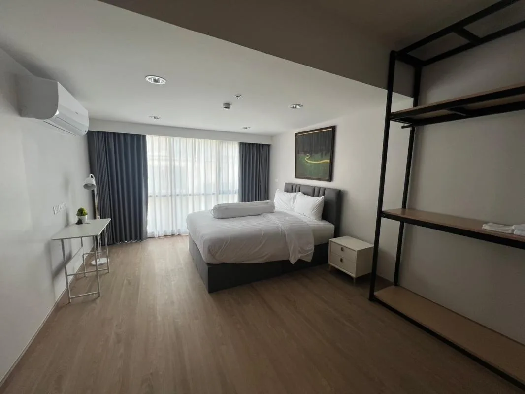 Property photos for Sathorn 111