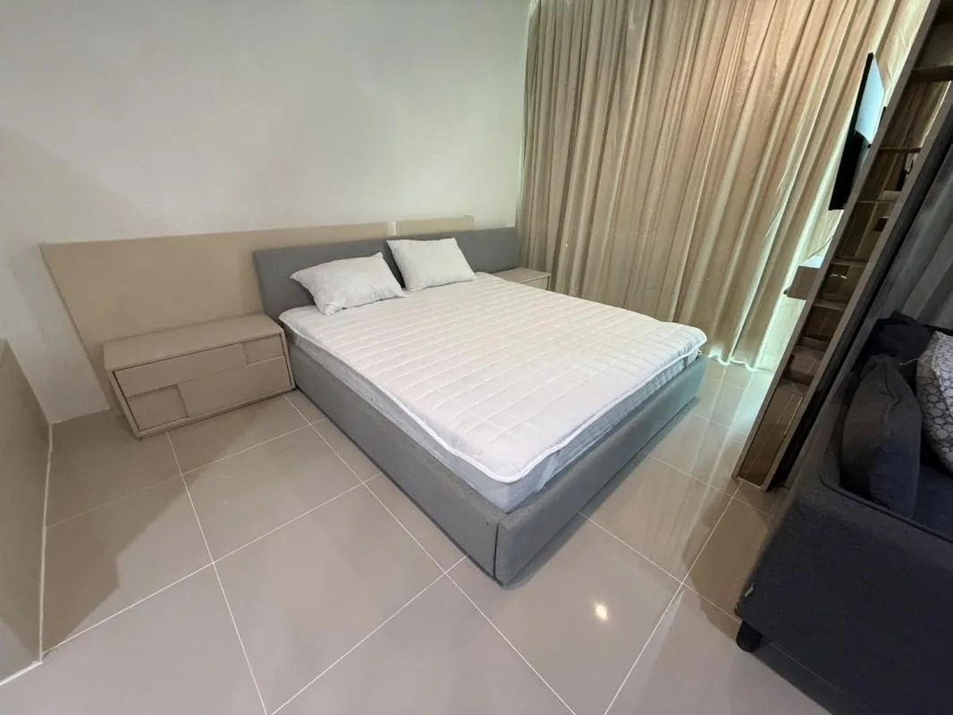 Property photos for The Room Sukhumvit 21