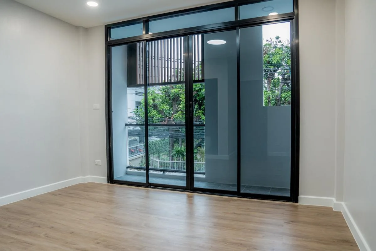 Property photos for Townhouse Soi Chaiyaphruek