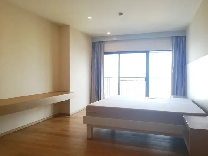 Property photos for Noble Remix