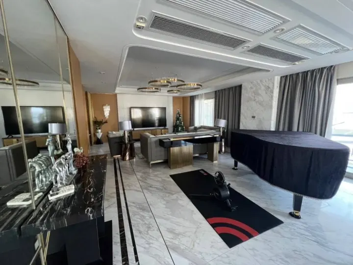 Property photos for Le Raffine Sukhumvit 24