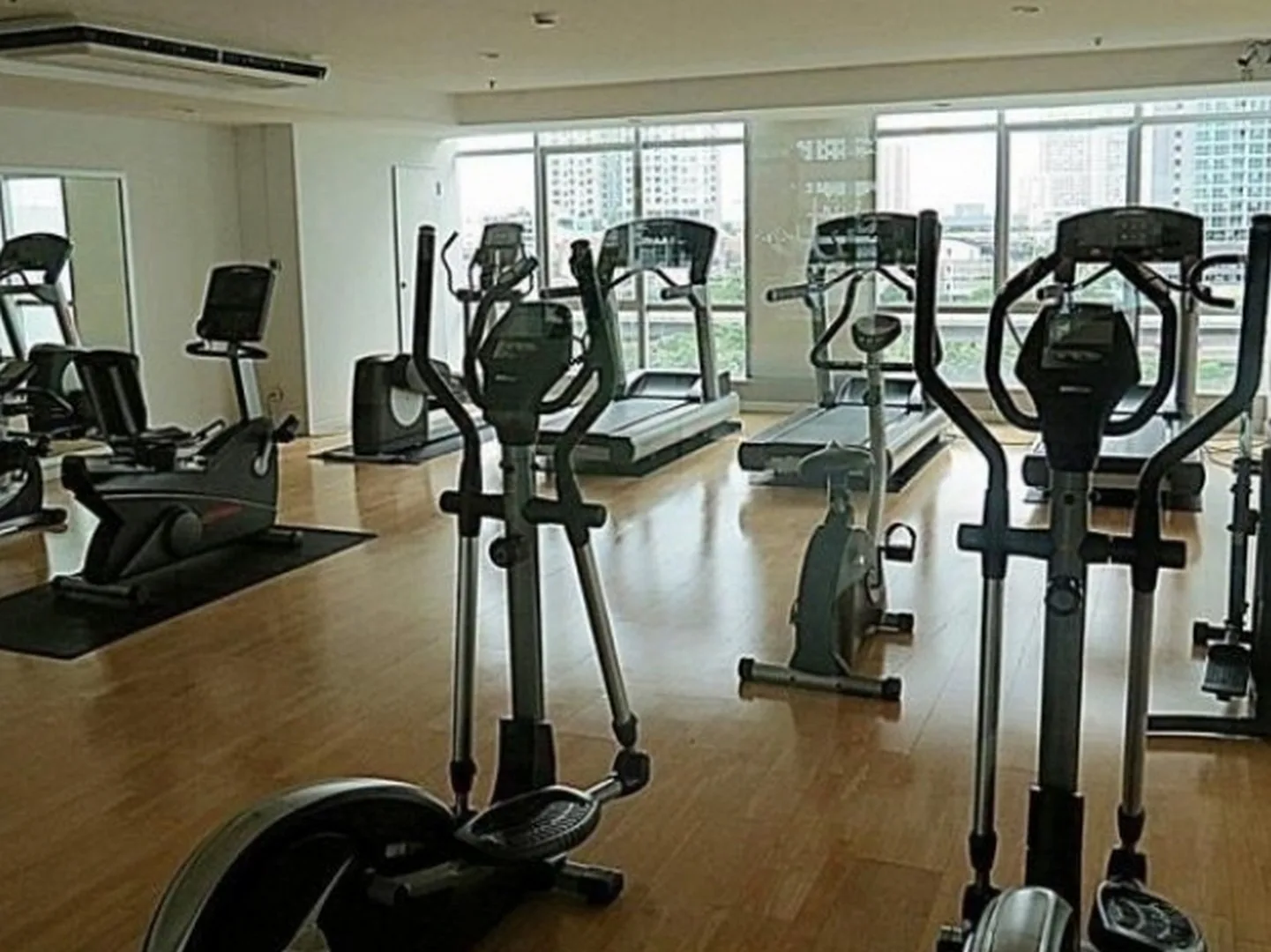 Property photos for Baan Sathorn Chaopraya