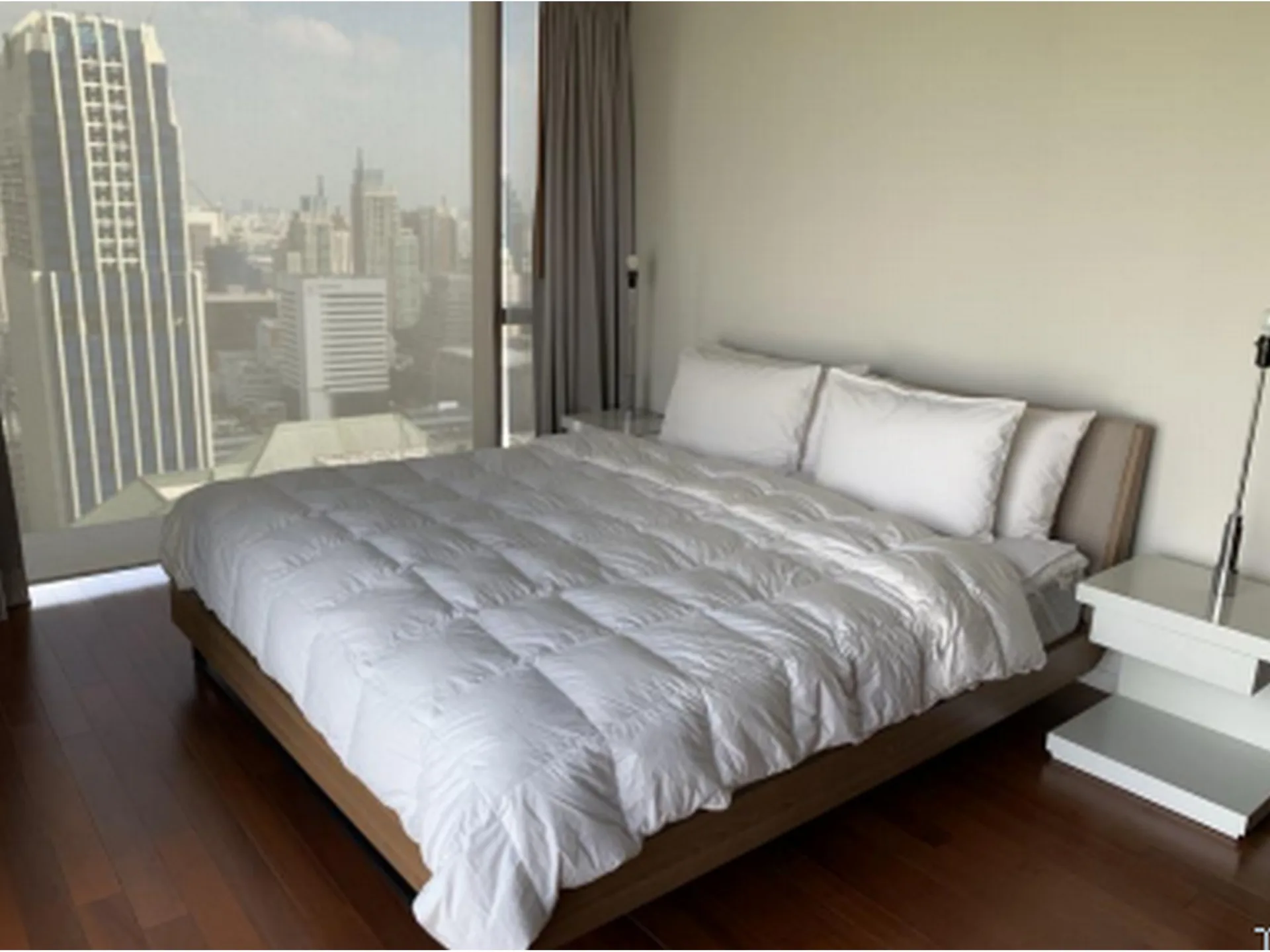 Property photos for Hansar Rajdamri
