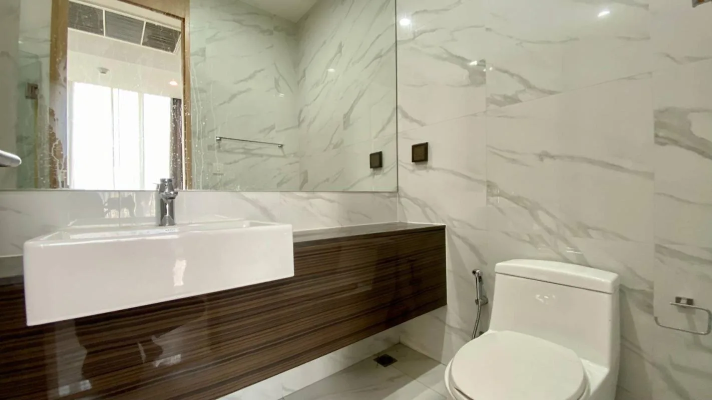 Property photos for Noble BE19