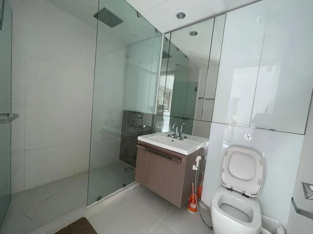 Property photos for 185 Rajadamri