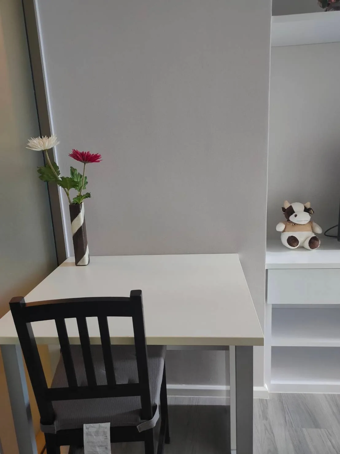 Property photos for The Room Sathorn - St.Louis