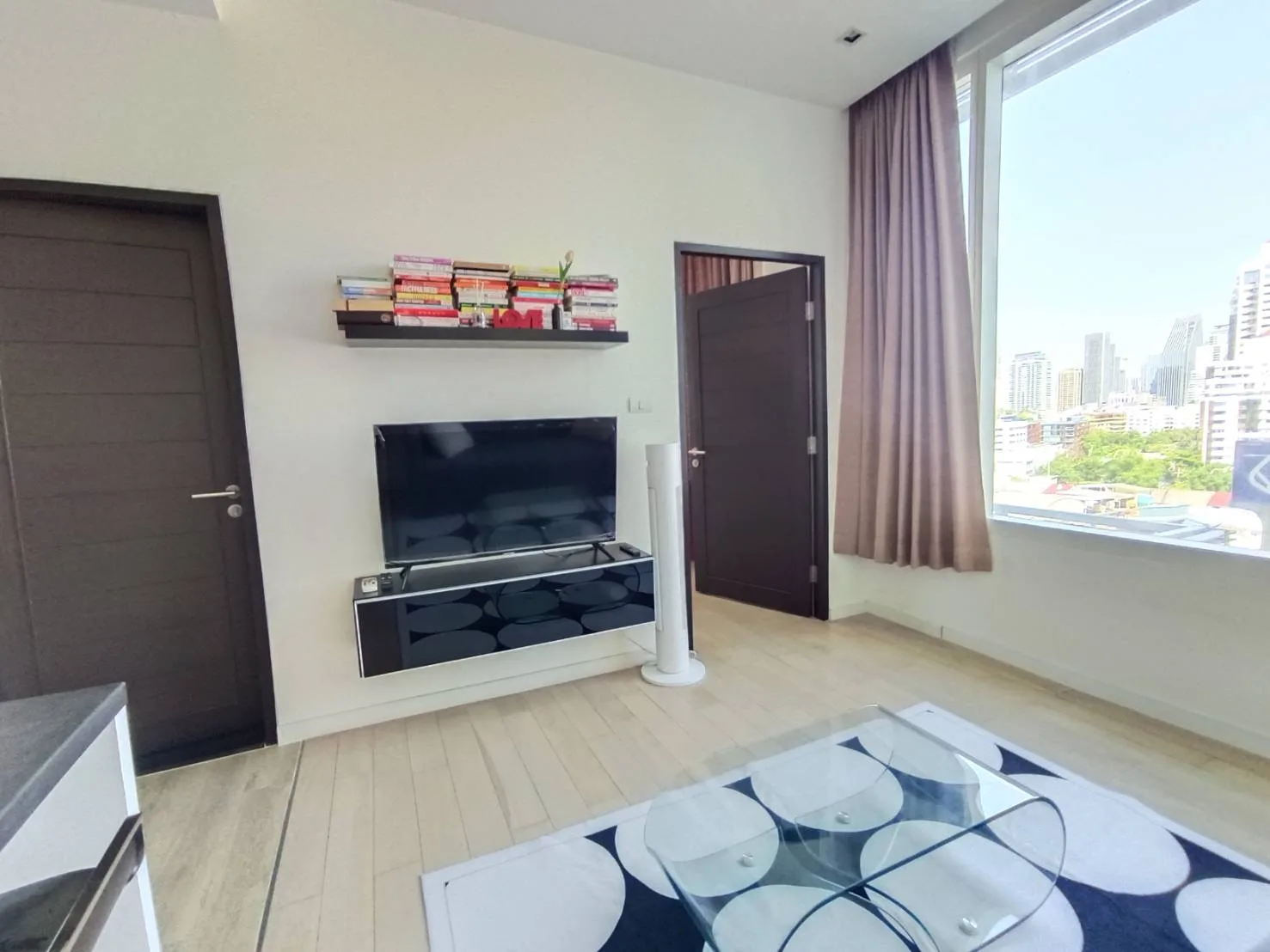 Property photos for Eight Thonglor Residence