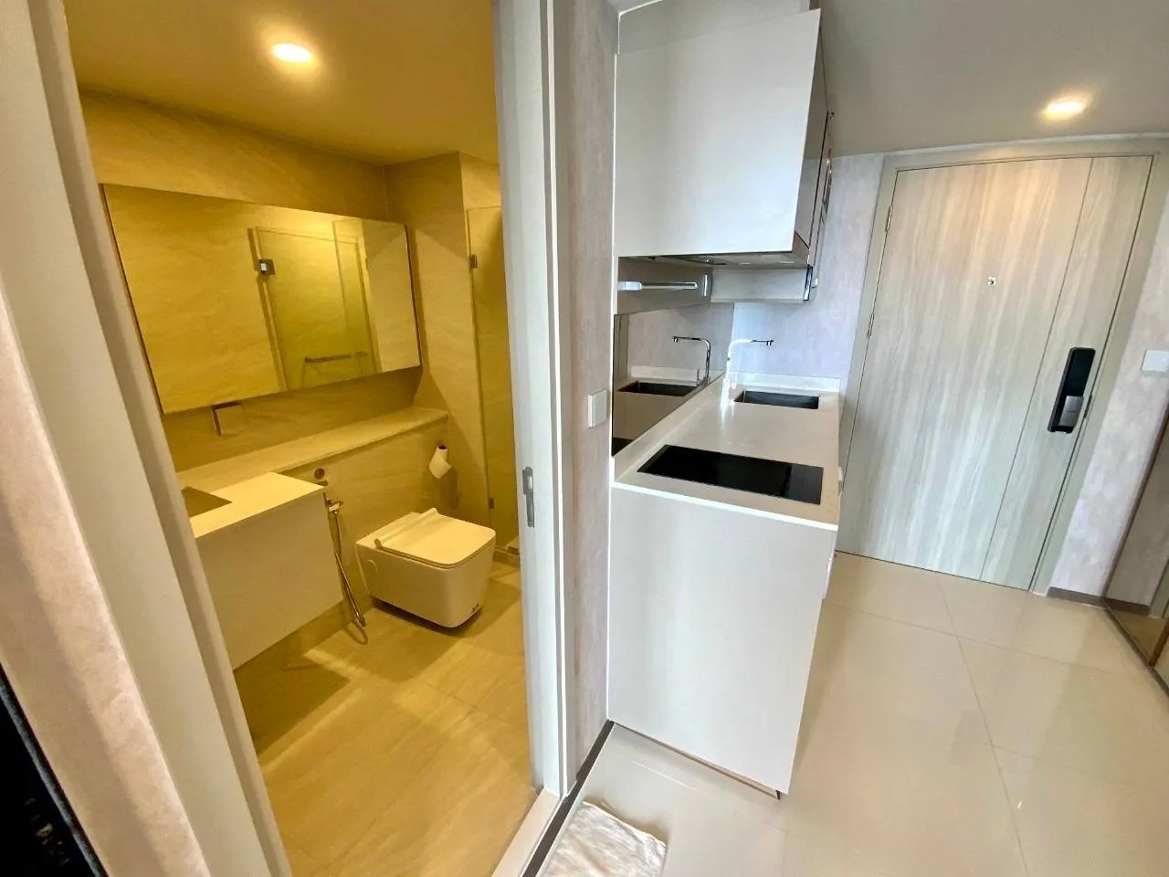 Property photos for Park Origin Ratchathewi
