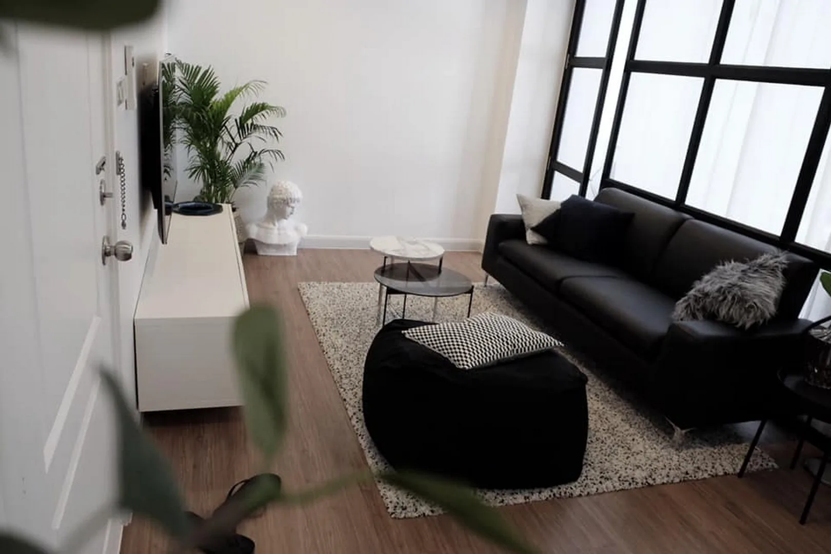 Property photos for Lumpini Suite Sukhumvit 41