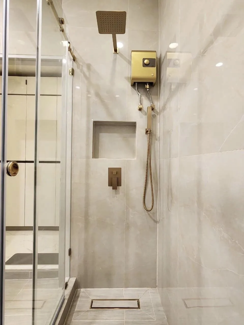 Property photos for The Trendy Condominium