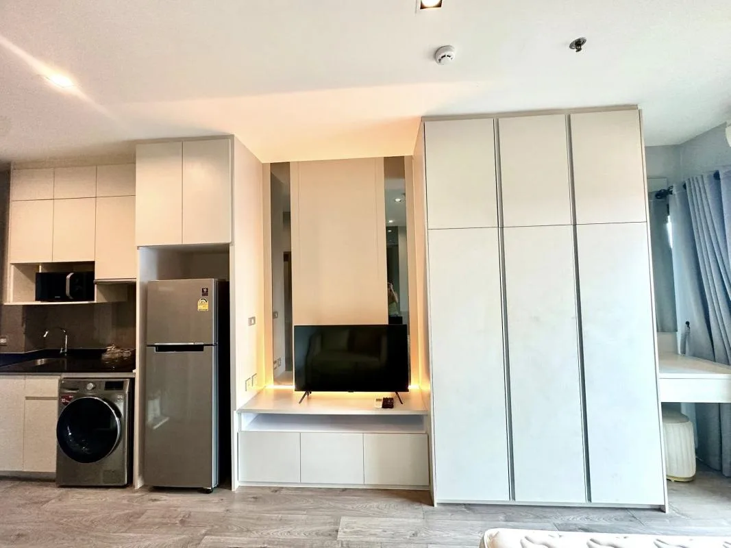 Property photos for Whizdom Avenue Ratchada - Ladprao