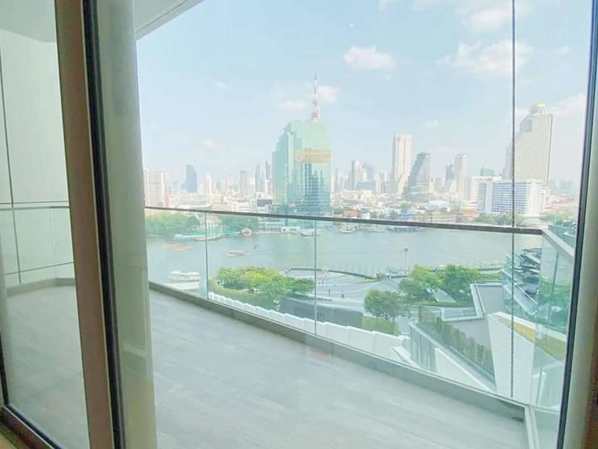 Property photos for Magnolias Waterfront Residences