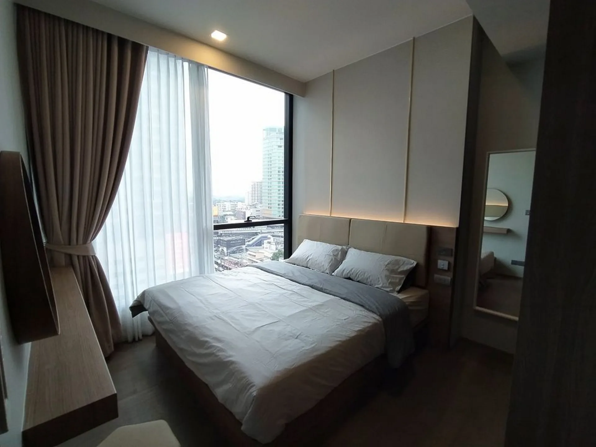 Property photos for Celes Asoke