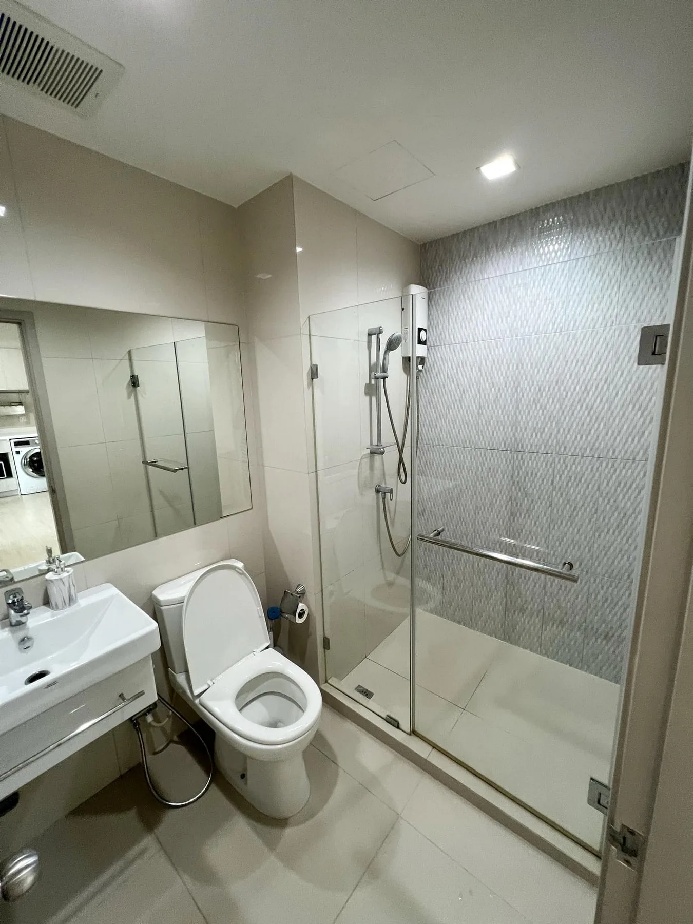 Property photos for Life Sukhumvit 48
