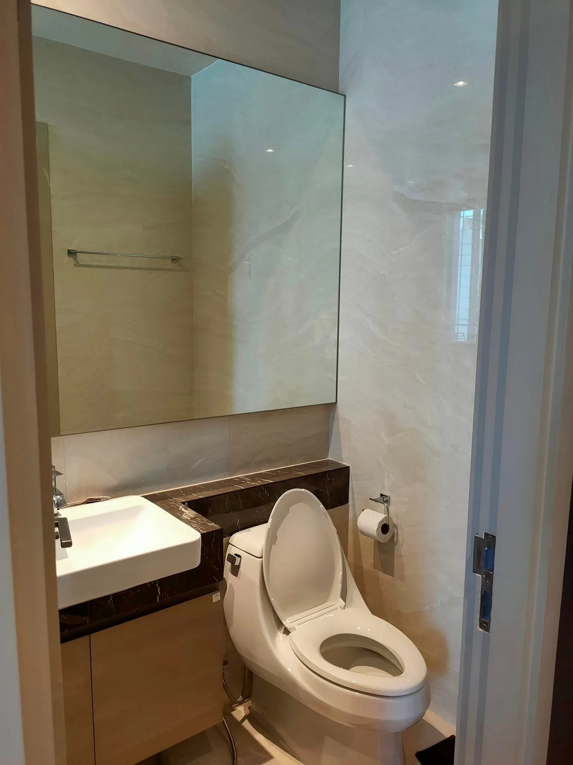 Property photos for Ashton Silom