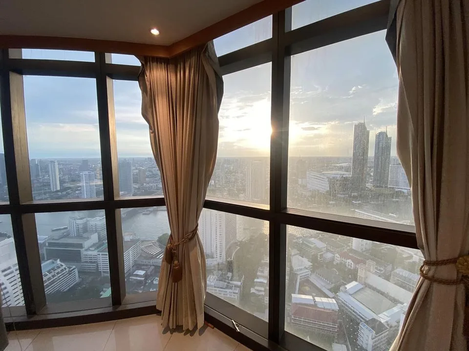 Property photos for State Tower