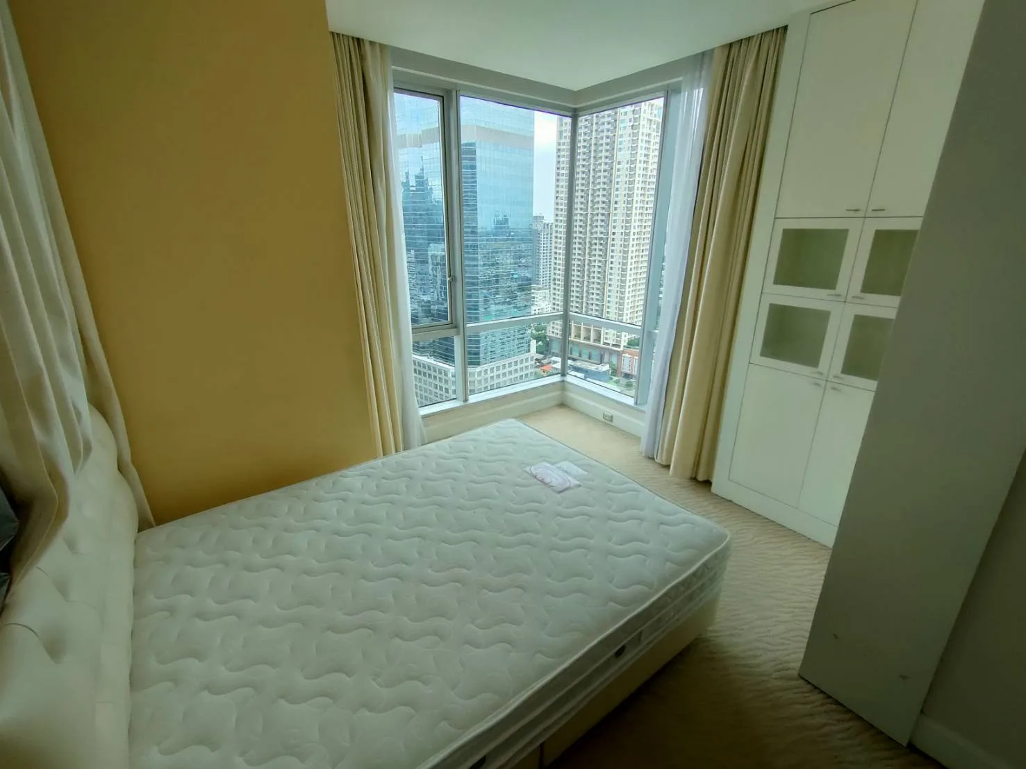 Property photos for Sky Villas Sathorn