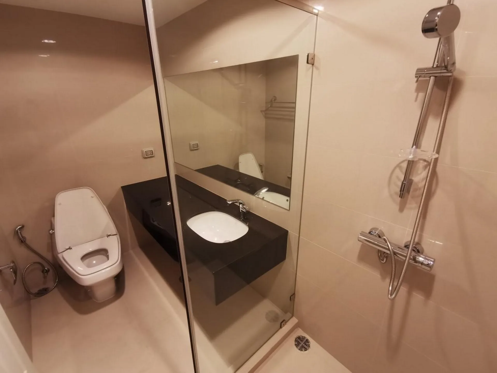 Property photos for Belle Grand Rama 9