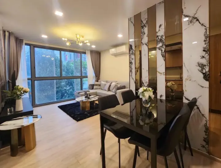 Property photos for Taka Haus Ekamai 12