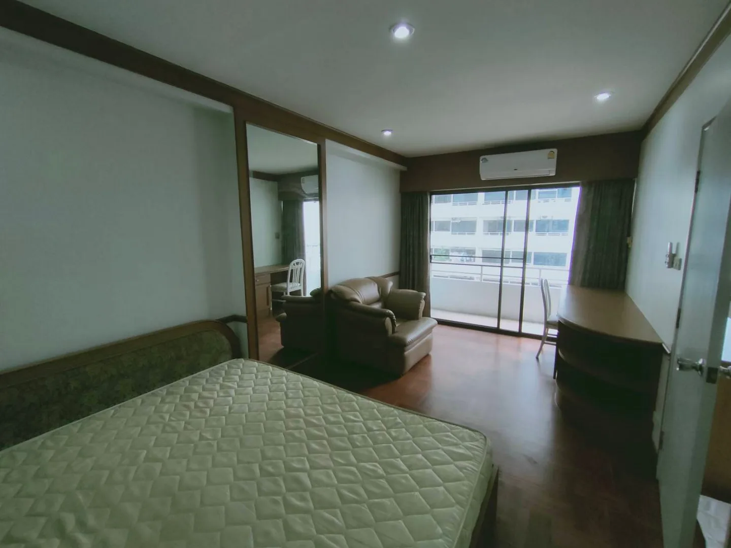Property photos for Saranjai Mansion