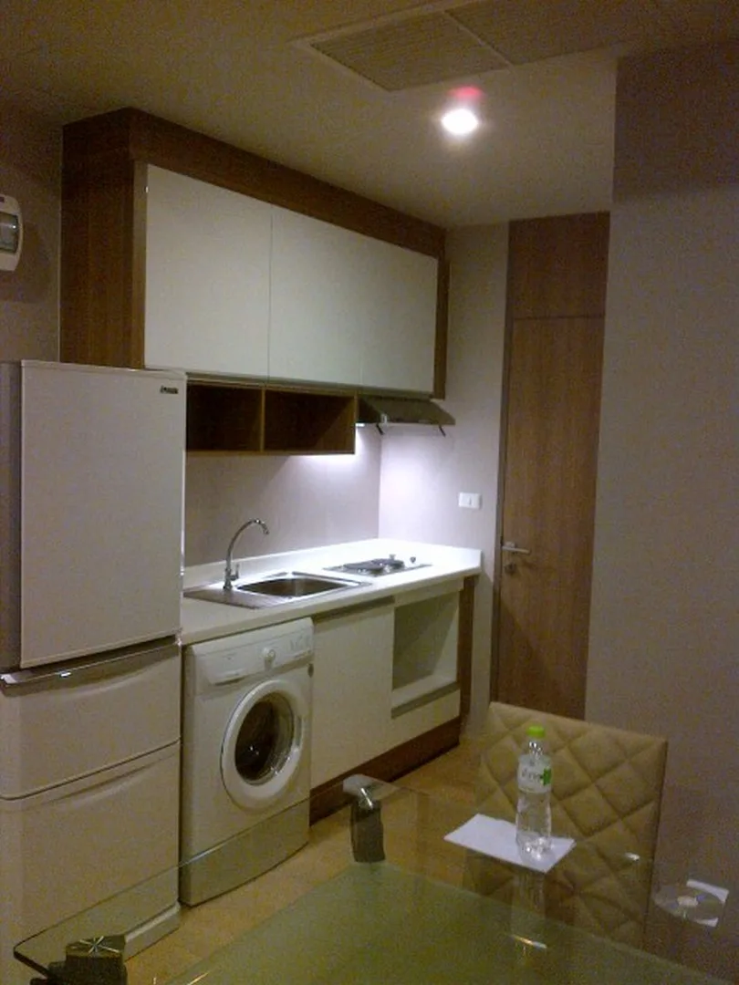 Property photos for Noble Refine