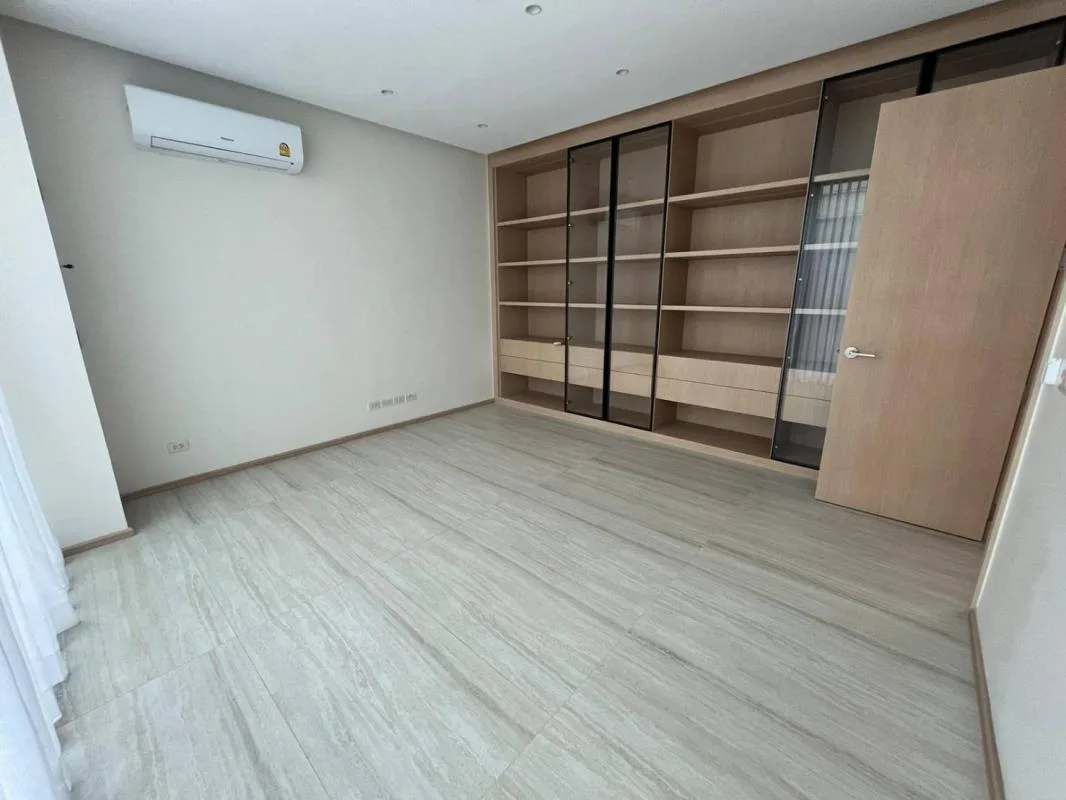 Property photos for Single House 49/19