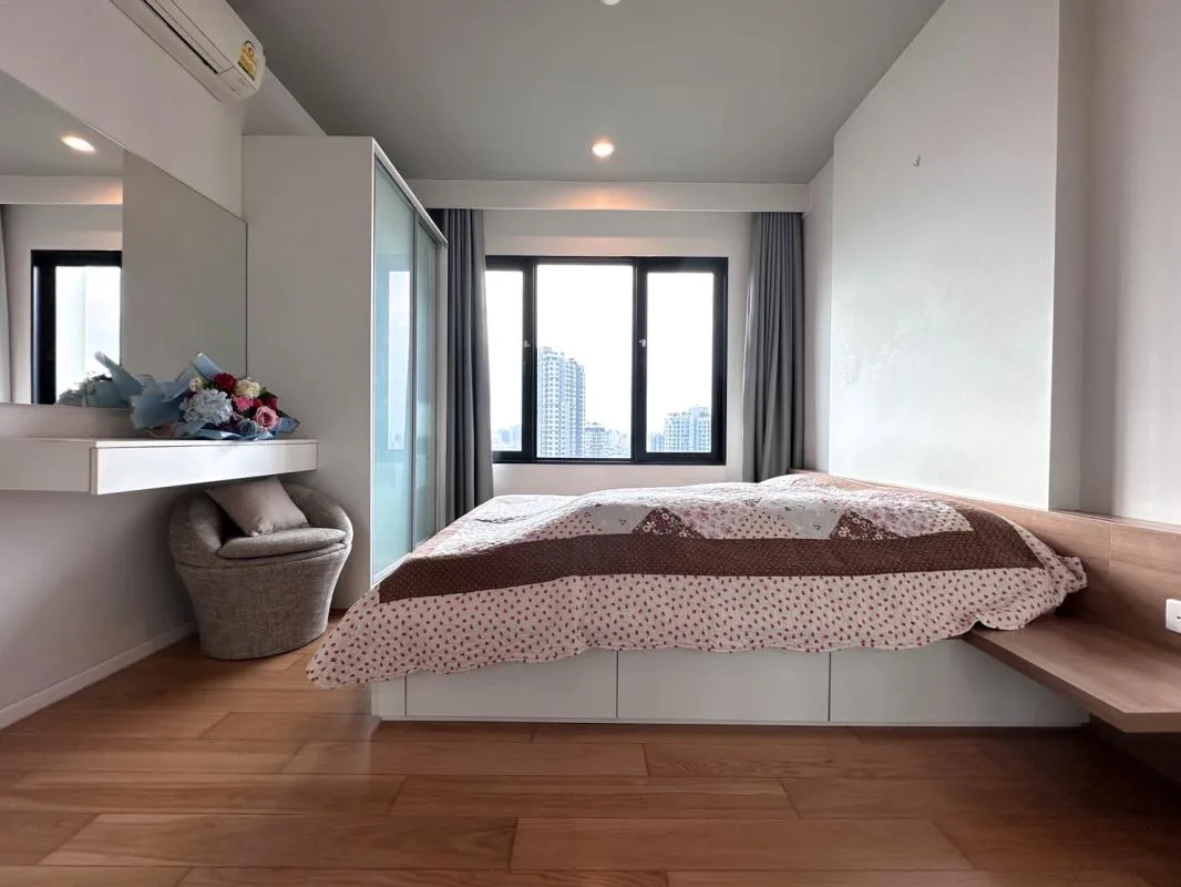 Property photos for Blocs 77