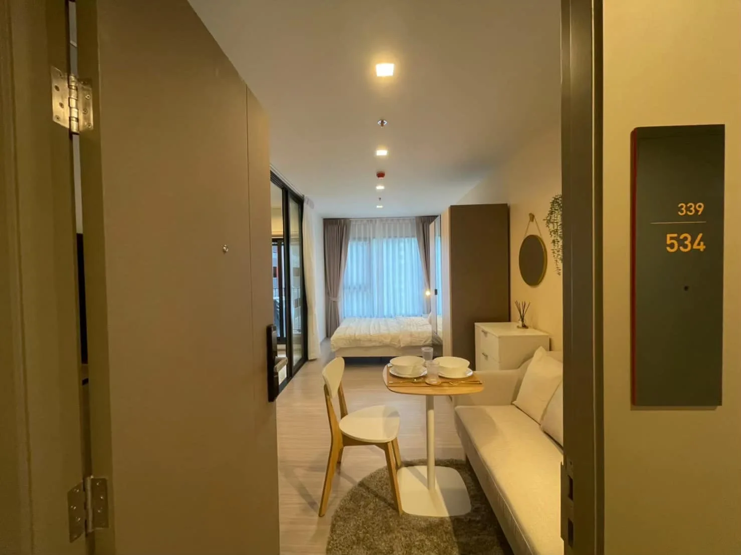 Property photos for Life Asoke Hype