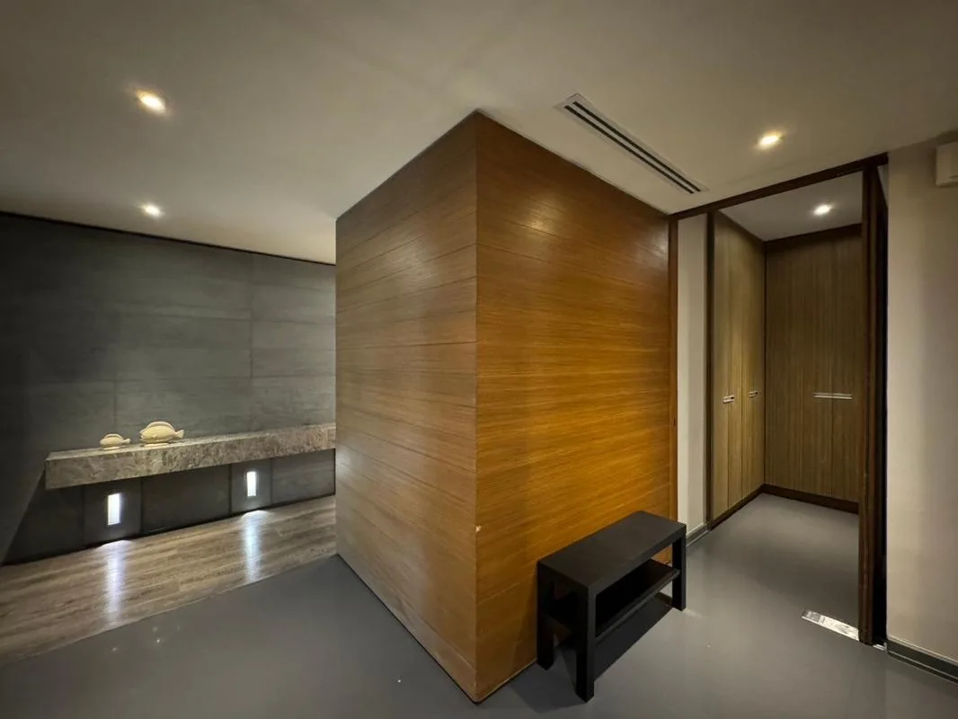 Property photos for The Crest Ruamrudee