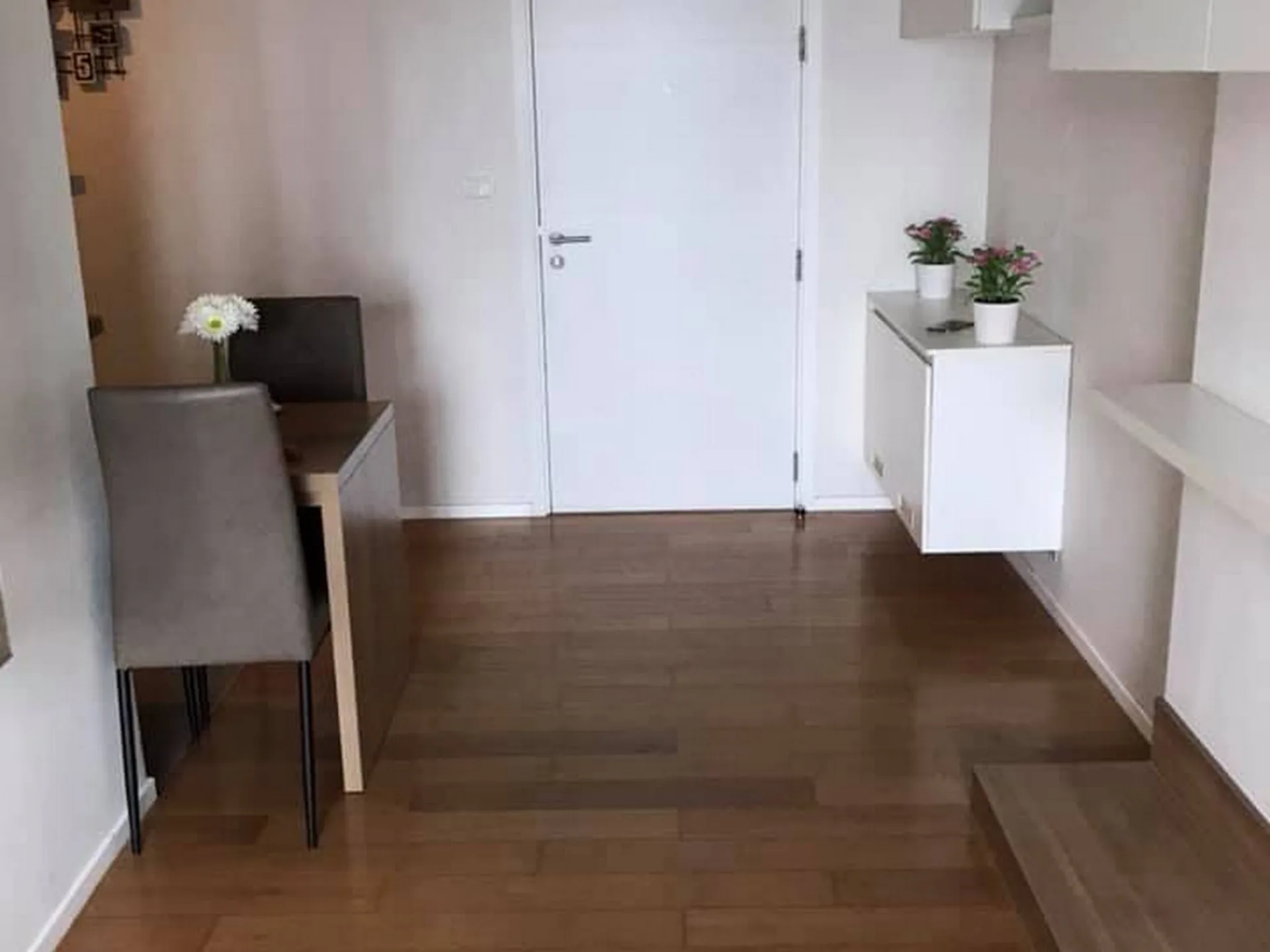 Property photos for Blocs 77