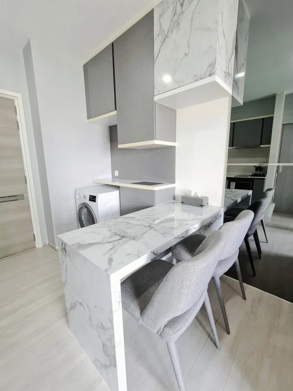 Property photos for The Key Sathorn - Charoenraj