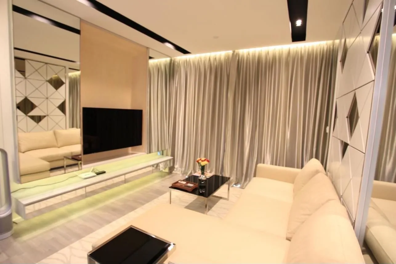 Property photos for The Room Sukhumvit 69