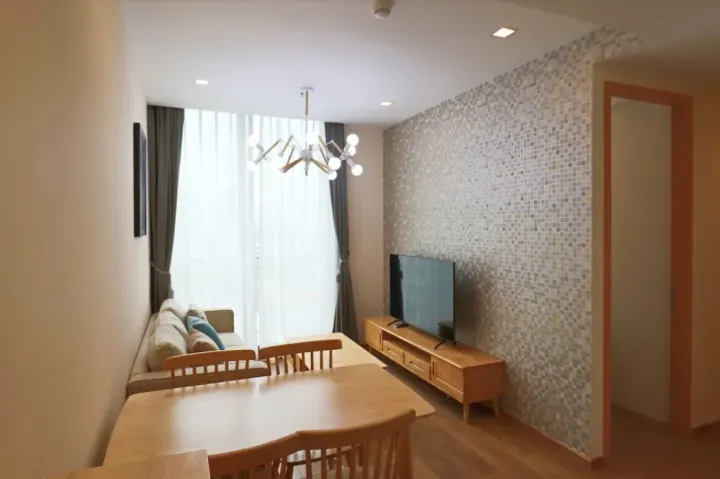 Property photos for Noble BE 33