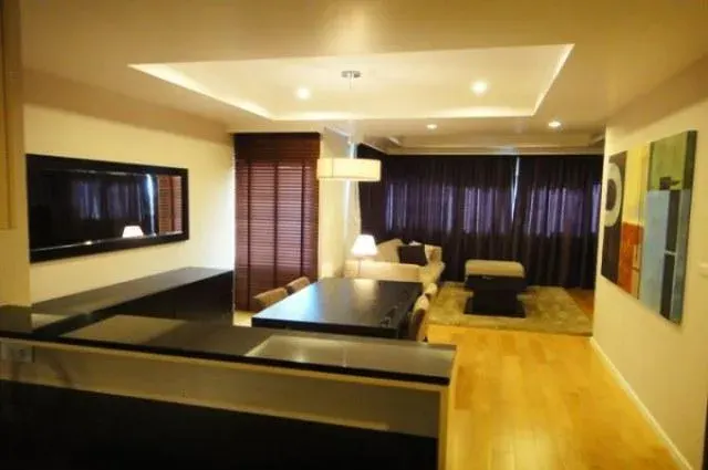 Property photos for Sathorn Gardens