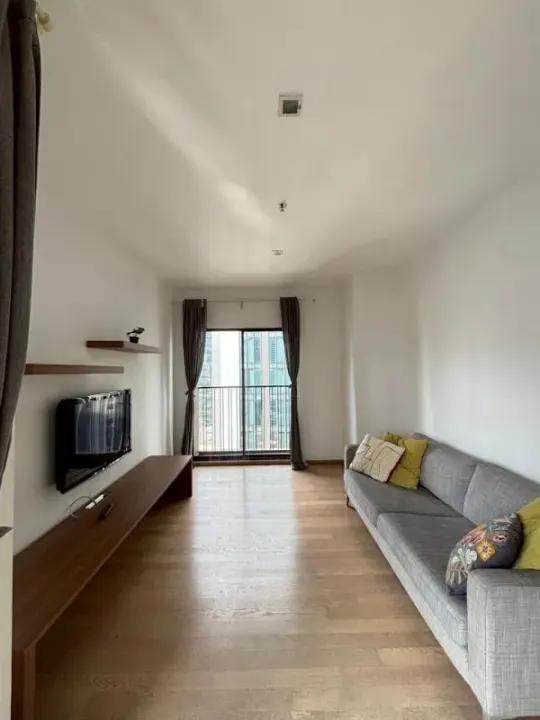 Property photos for Noble Refine