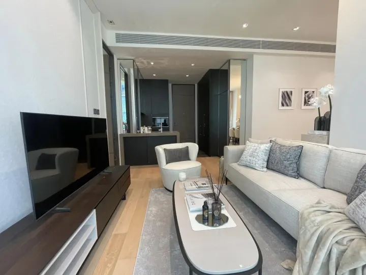 Property photos for 28 Chidlom