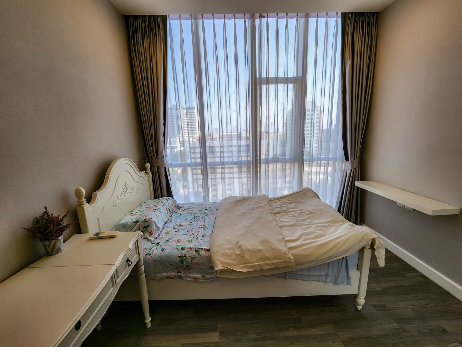 Property photos for The room Sathorn - TanonPun