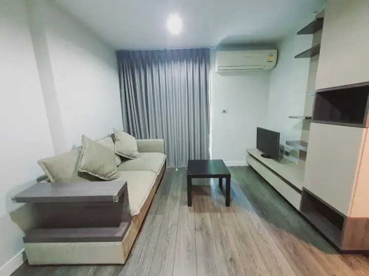 Property photos for The Crest Sukhumvit 49