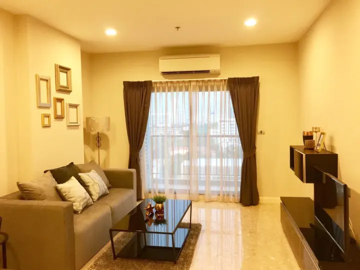 Property photos for The Crest Sukhumvit 34